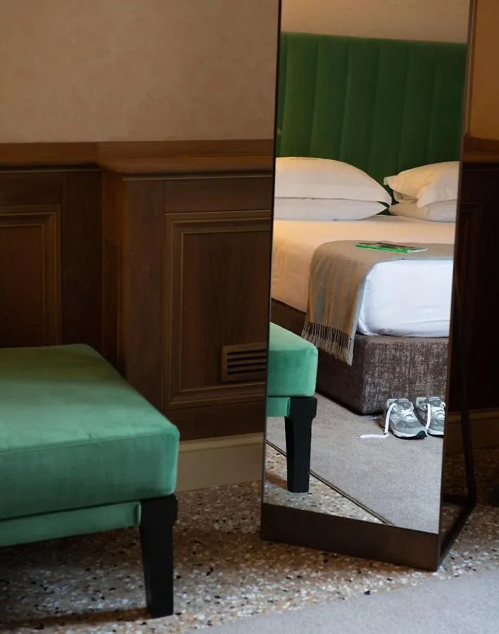 Eight Venezia Hotel