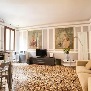 Apartment Salmaso Apartments, Venice